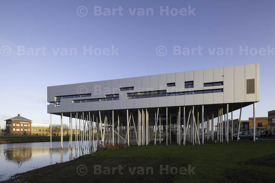 Aluminiumcentrum (1/2), foto Bart van Hoek