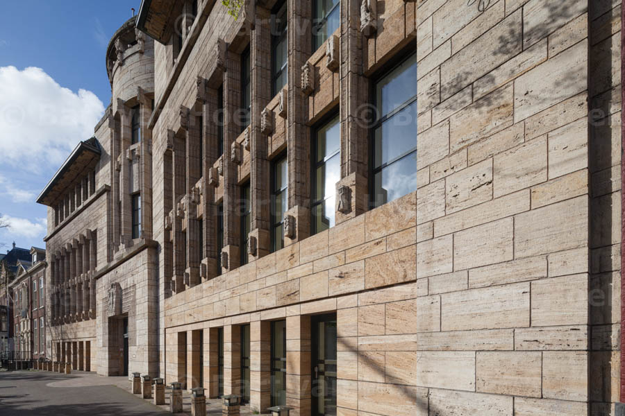 Voormalig bankgebouw Kneuterdijk (7/7), foto Bart van Hoek