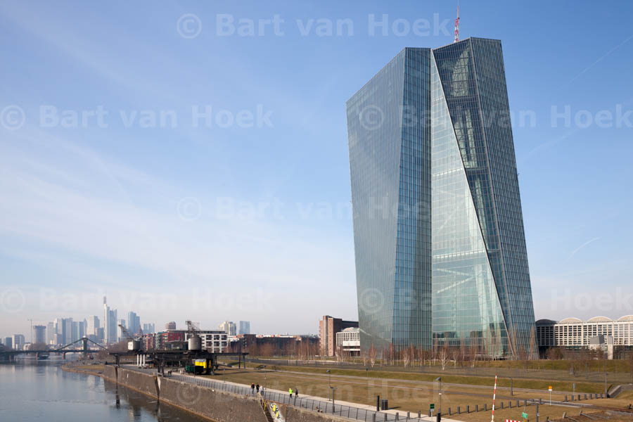 ECB (2/3), foto Bart van Hoek