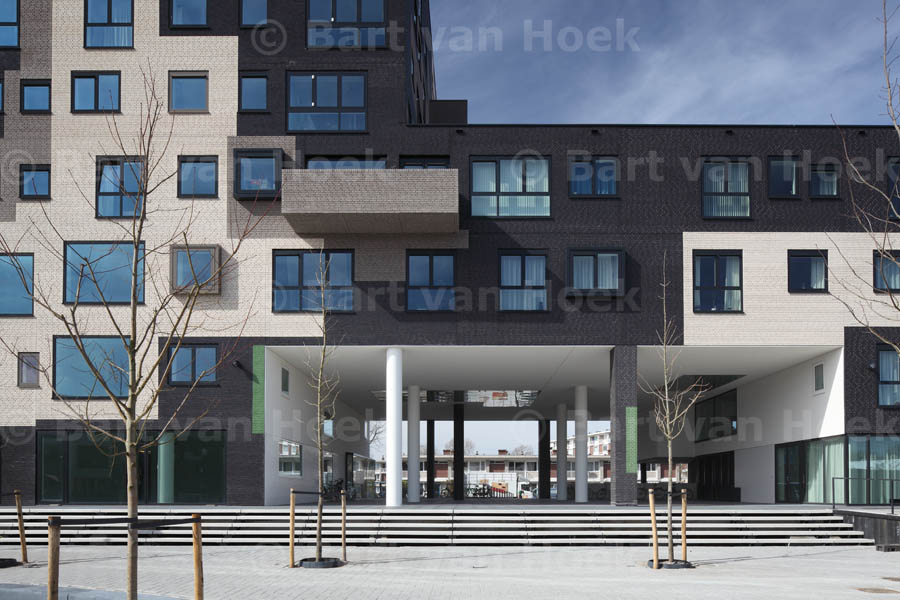 Het Gebouw (2/9), foto Bart van Hoek