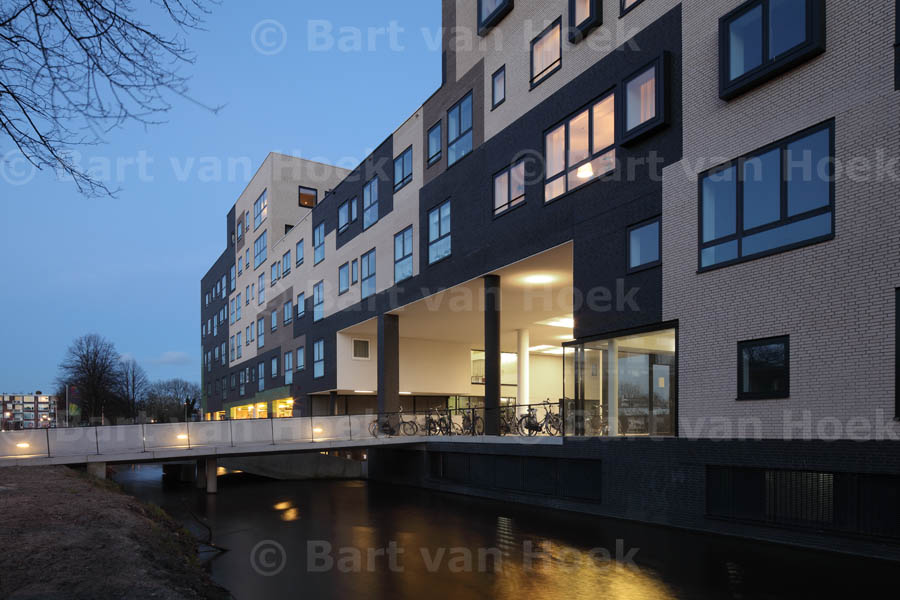 Het Gebouw (8/9), foto Bart van Hoek