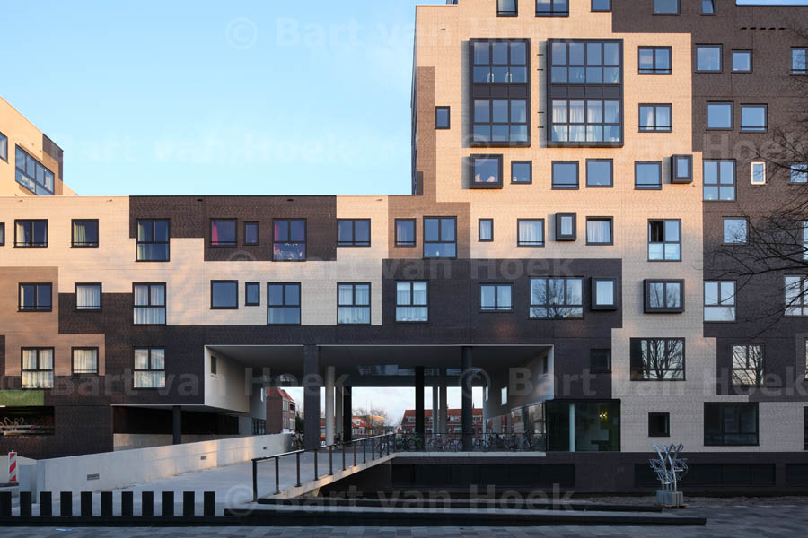 Het Gebouw (7/9), foto Bart van Hoek
