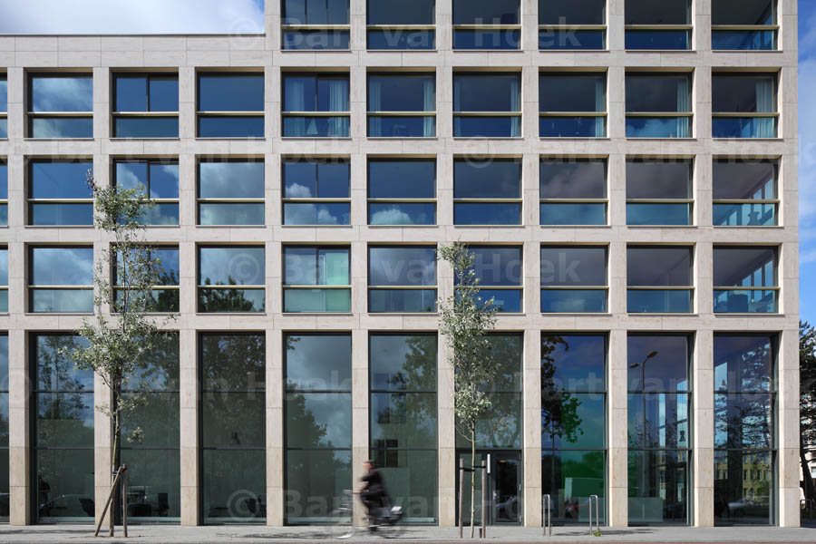 Woongebouwen Houtrust (5/5), foto Bart van Hoek