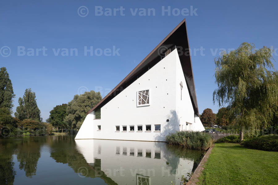 Paaskerk Amstelveen (2/4), foto Bart van Hoek