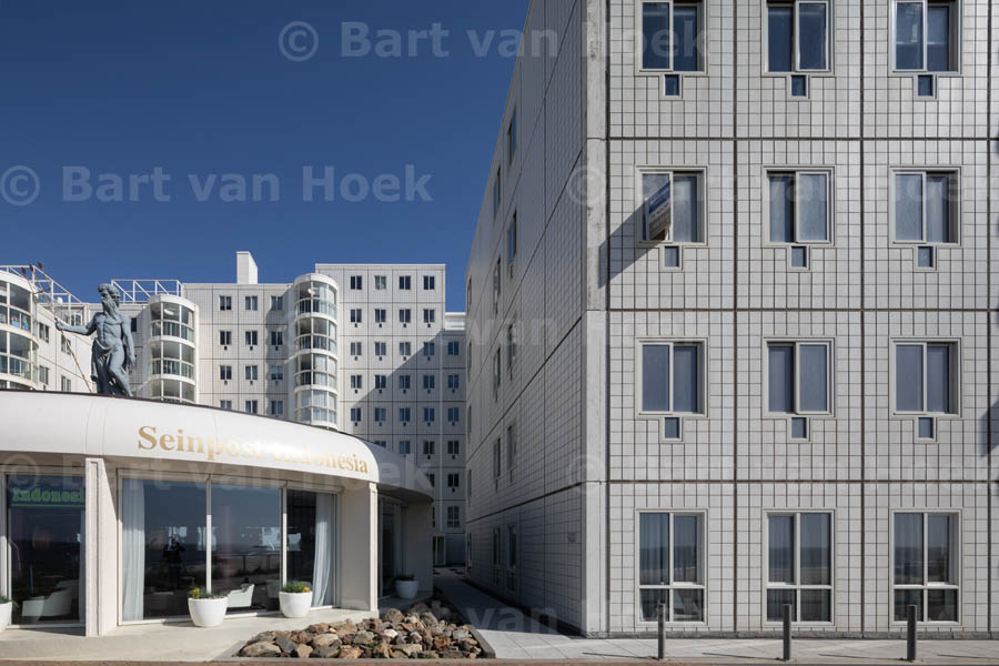 Seinpost Scheveningen (foto: Bart van Hoek)