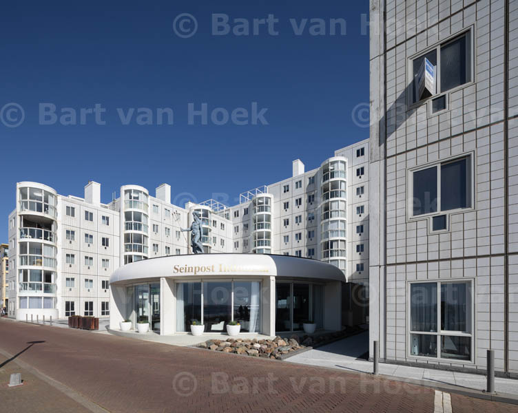 Seinpost (6/9), foto Bart van Hoek