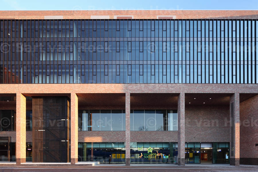 Station Breda (8/11), foto Bart van Hoek