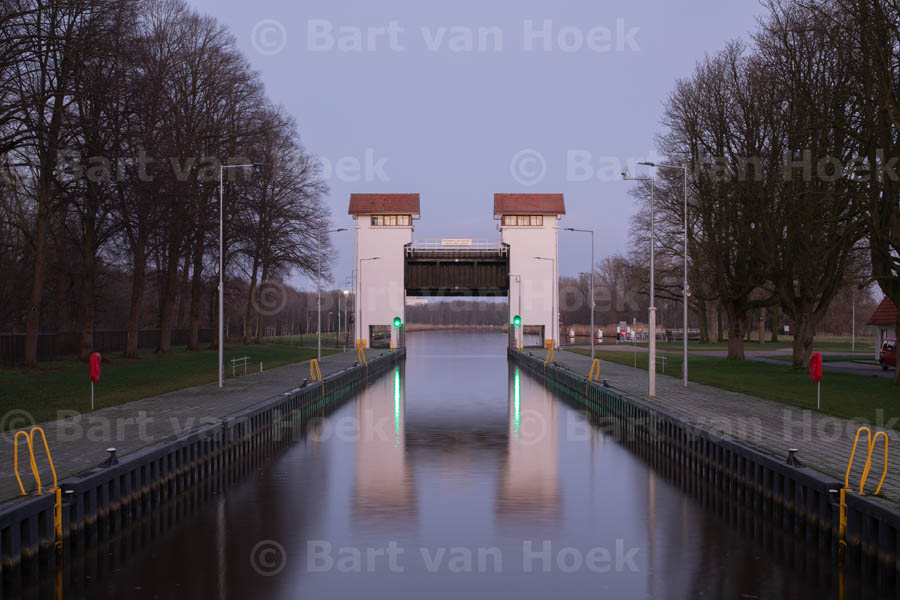 Sluizen Twentekanaal (5/12), foto Bart van Hoek