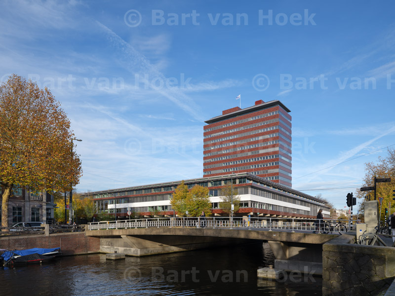 DNB te Amsterdam (1/3), foto Bart van Hoek