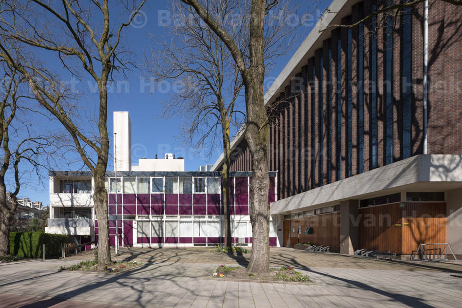 Christus Triomfator kerk (6/14, foto Bart van Hoek