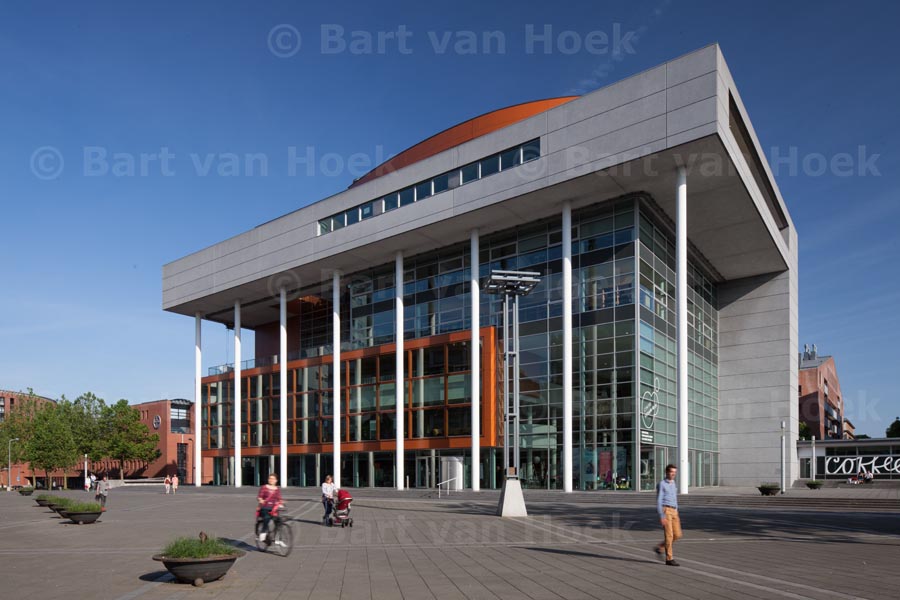 Centre Céramique (3/4), foto Bart van Hoek