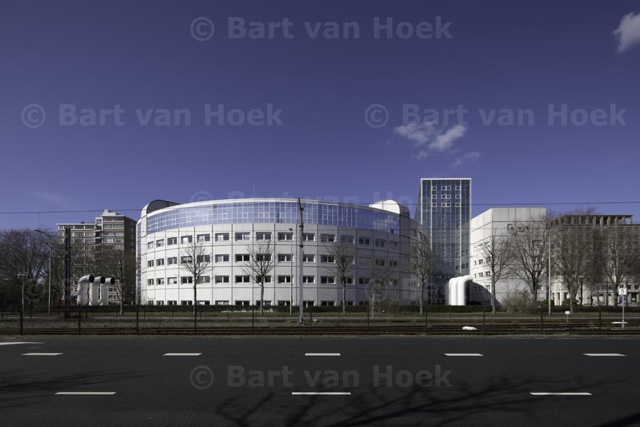 SVB hoofdkantoor (1/3), foto Bart van Hoek