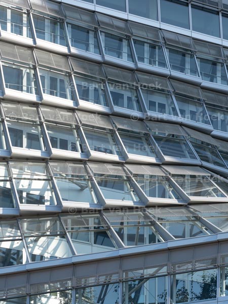 The CubeHouse te Amsterdam (6/6), foto Bart van Hoek